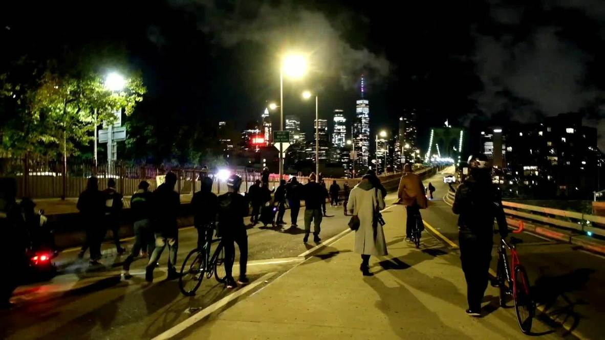 USA: New Yorkers hold memorial march on George Floyd's 47th birthday