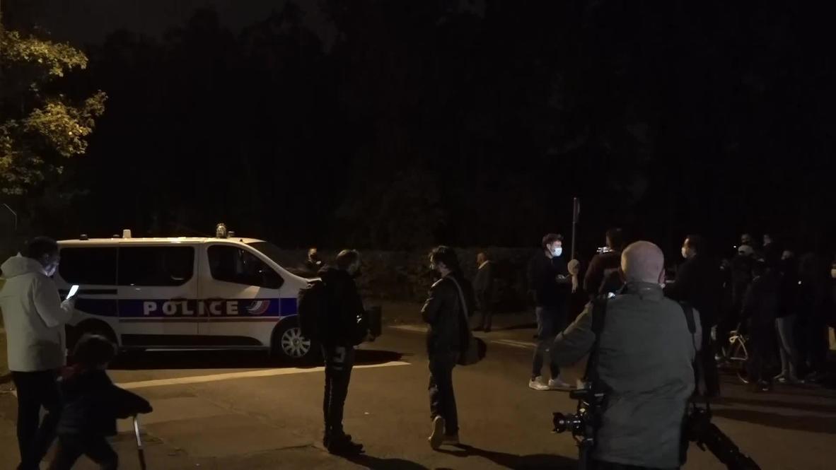 Francia: Policía investiga decapitación de un maestro en un suburbio de París