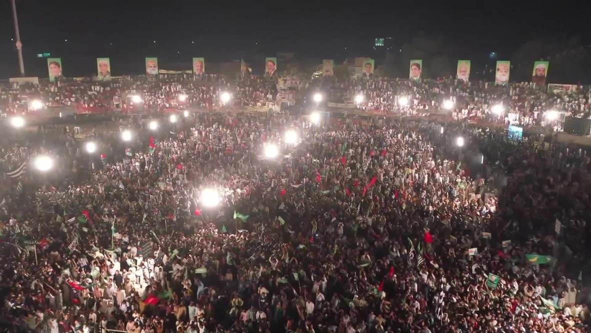 Pakistan: Thousands gather at Jinnah Stadium for anti-govt rally