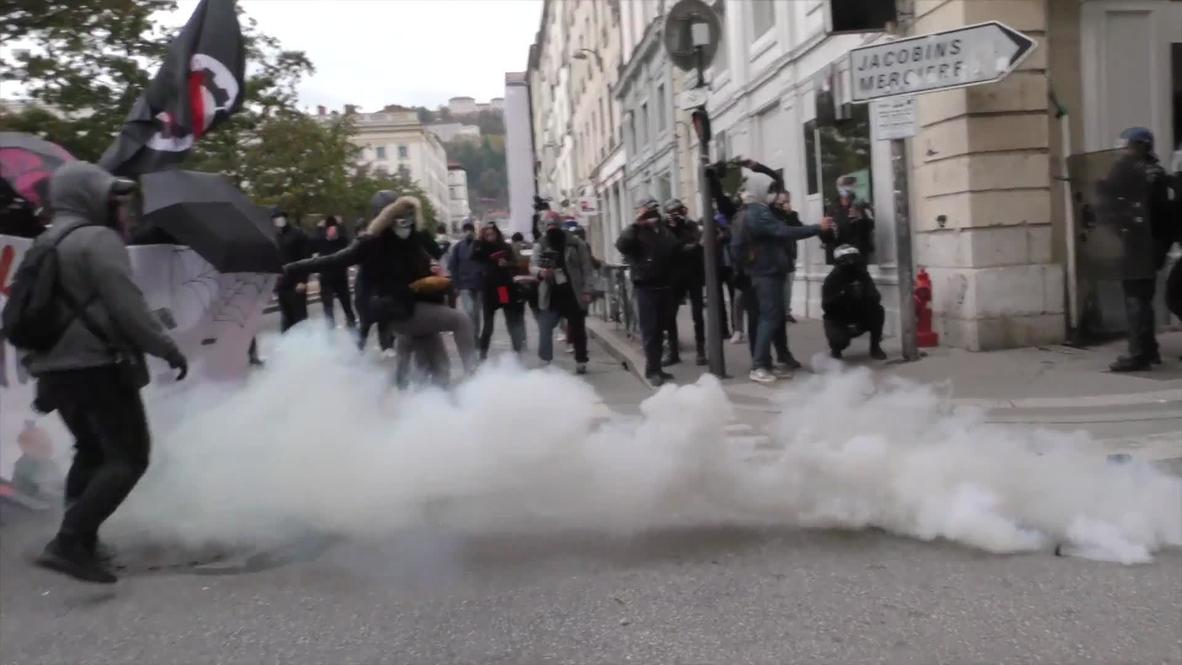 France: Tear gas flies at 'Yellow Vests' rally in Lyon