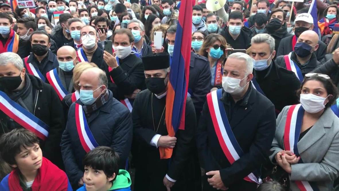 فرنسا: المتظاهرون المؤيدون لأرمينيا يحتشدون في باريس في ظل نزاع قره باغ