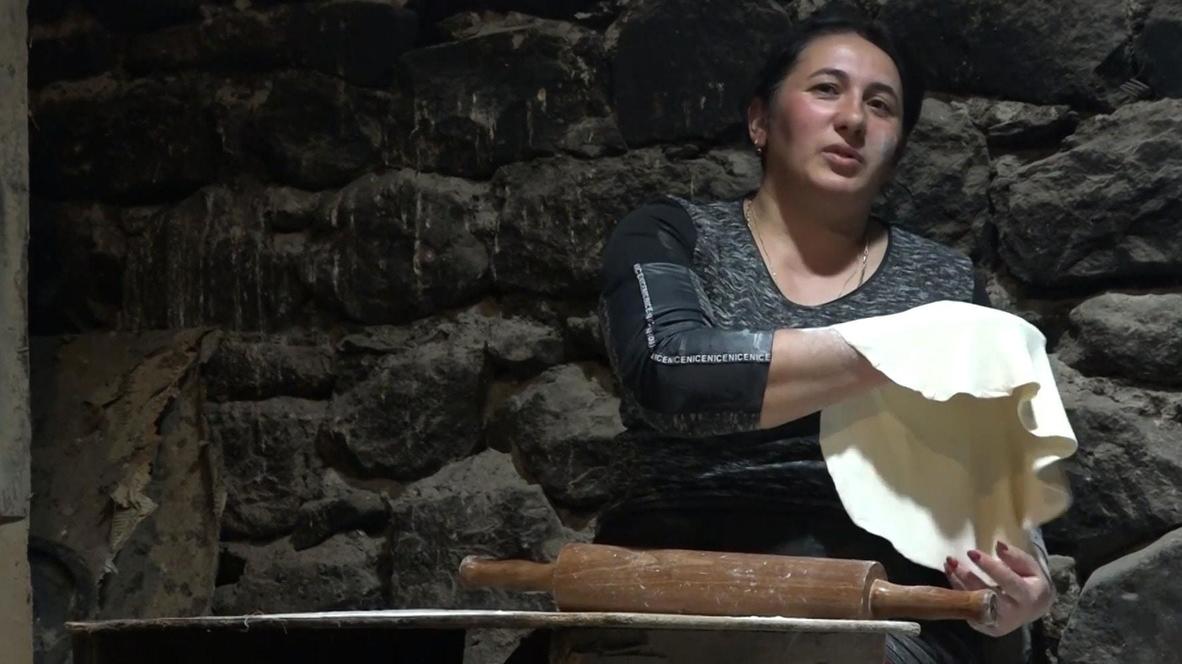 Armenia: Tegh residents bake bread for soldiers fighting in Nagorno-Karabakh