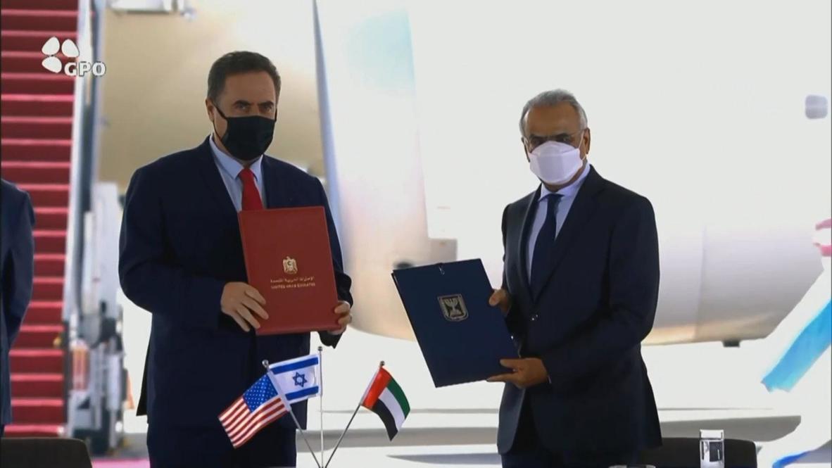 Israel: UAE and Israel sign 'Abraham Accord' accompanied by US officials