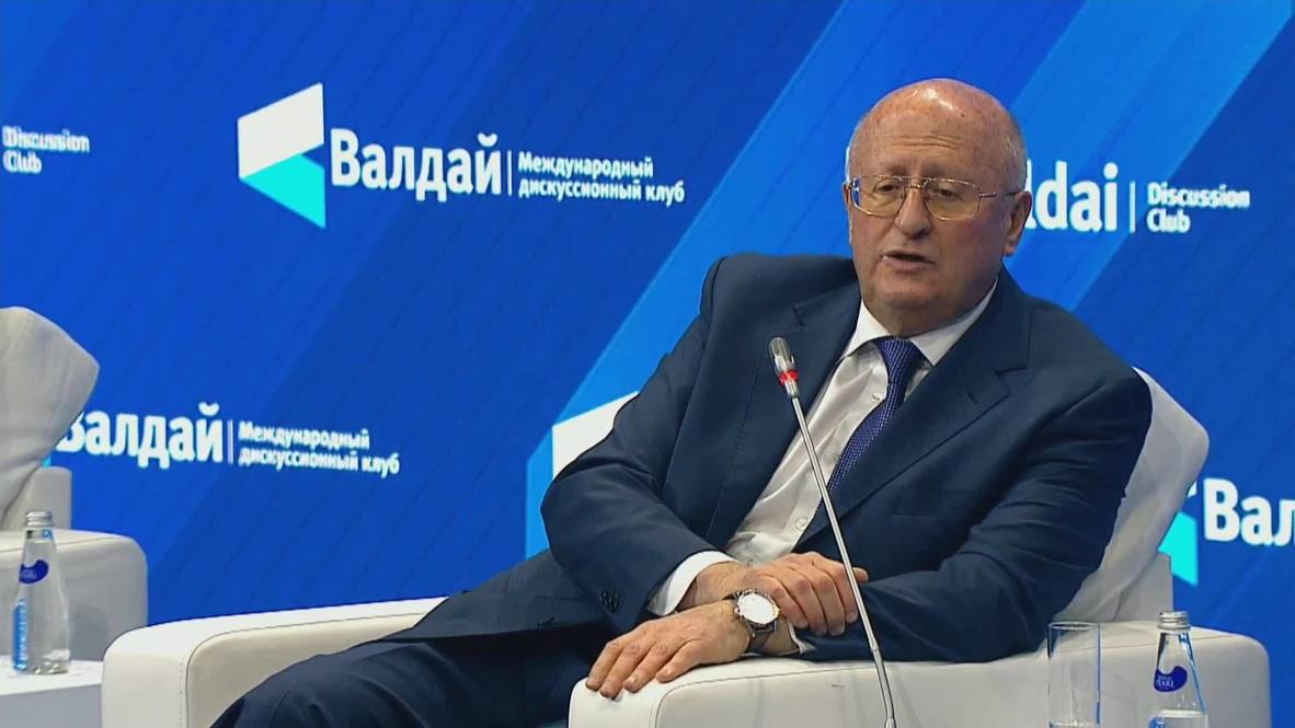 Rusia: La Sputnik V permitirá vacunar al 70% de la población rusa en un año - jefe del Instituto Gamaleya