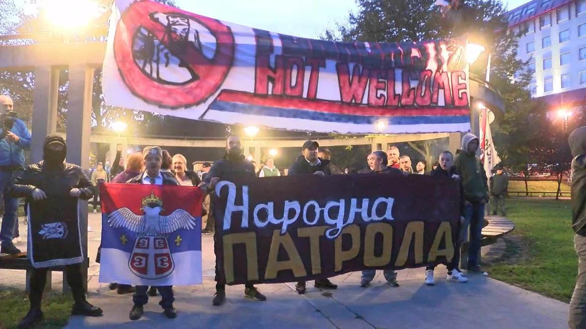 Serbia: 'Terrorists not welcome' - Anti-migrant demo met with counter-protest in Belgrade