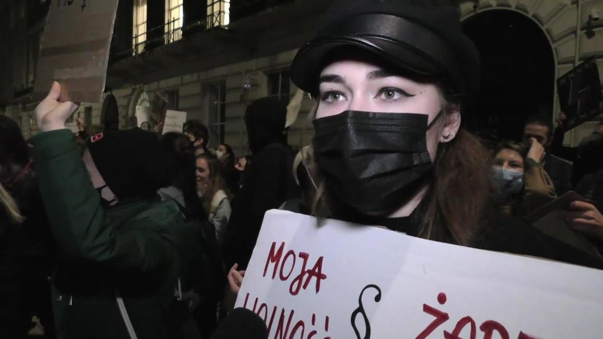 Reino Unido: Manifestantes condenan en Londres la regulación polaca sobre el aborto
