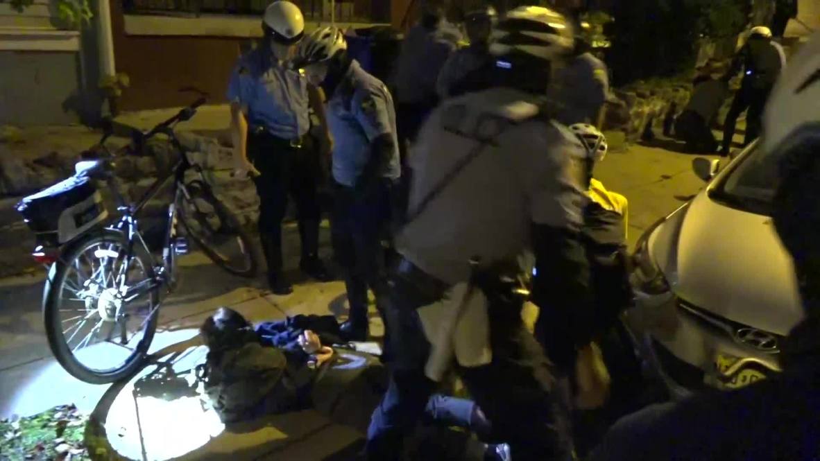 EE.UU.: Varios arrestos en protesta por la muerte de afroamericano abatido a tiros por la Policía en Filadelfia