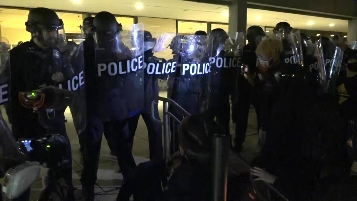 USA: Protesters and police clash during 2nd night of Washington DC demonstrations