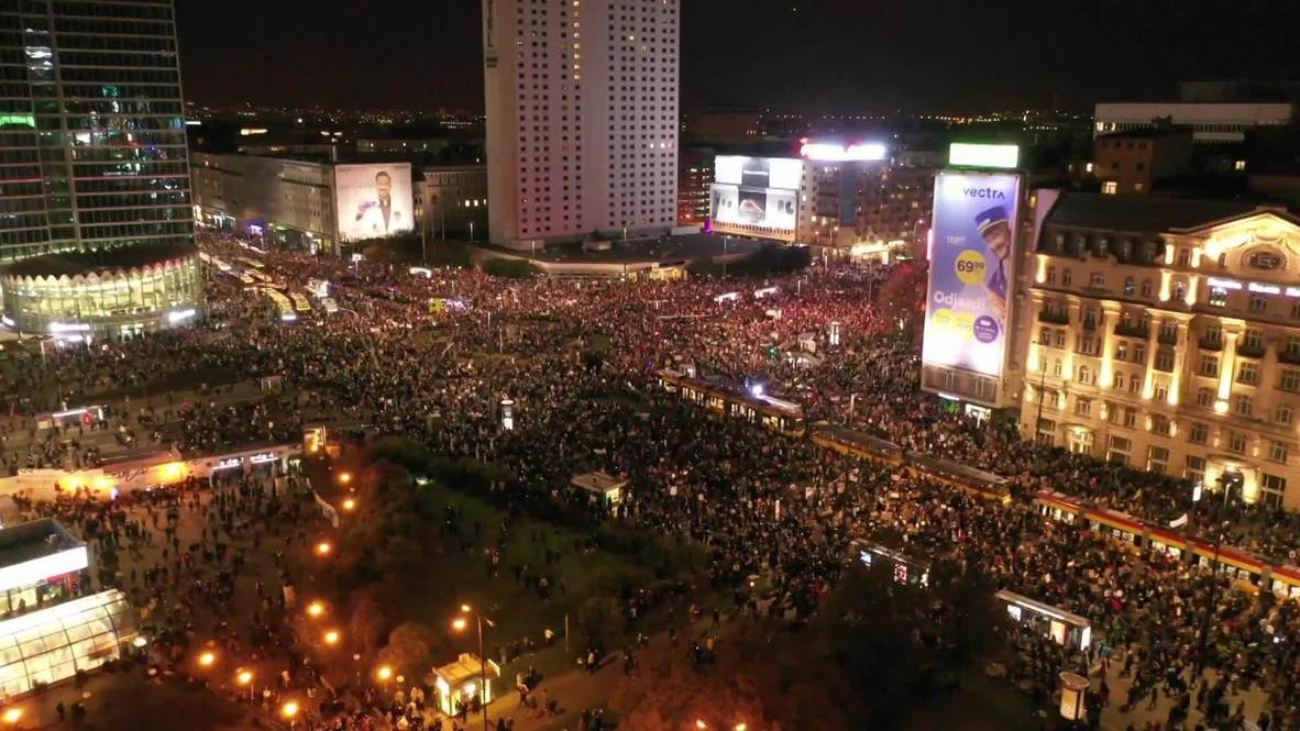 Poland: Tens of thousands march against abortion ban in Warsaw *DRONE FOOTAGE*