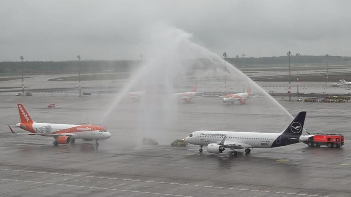Alemania: Aterriza el primer avión en el nuevo aeropuerto de Berlín, inaugurado tras 9 años de retraso