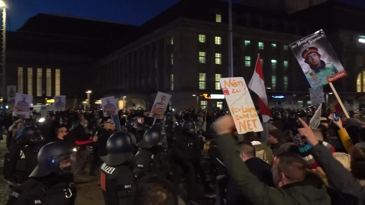 Germany: Coronavirus sceptics and police scuffle during massive Leipzig rally