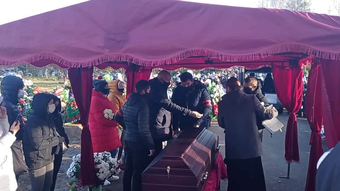 Belarus: Thousands attend Minsk funeral of protester beaten to death by security forces