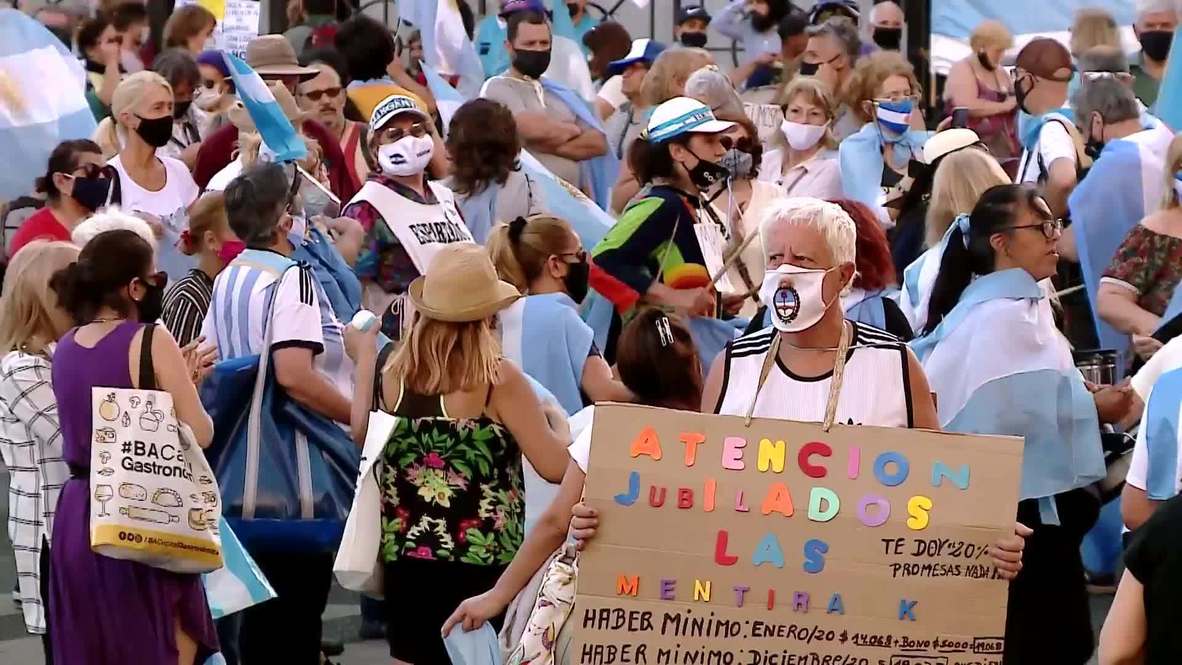 Argentina: Jubilados protestan en Buenos Aires para exigir un aumento de las pensiones
