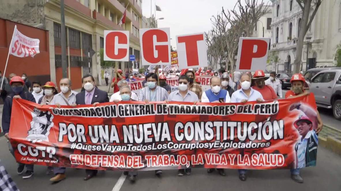 Perú: Sindicatos y trabajadores toman las calles de Lima para exigir una nueva Constitución