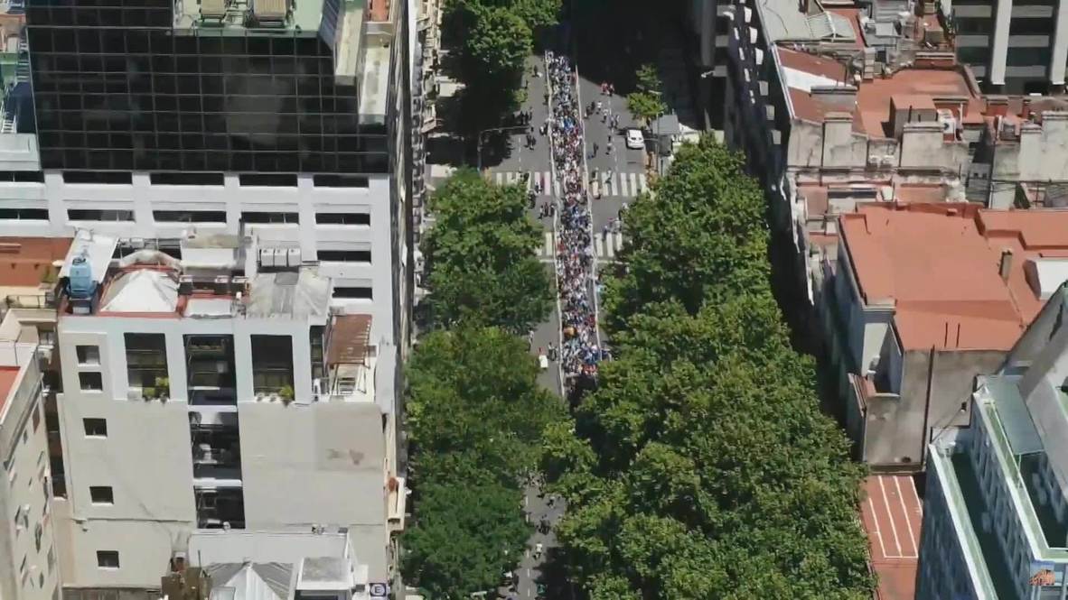 Argentina: Miles toman llenan las calles de Buenos Aires para darle el último adiós a Maradona *IMÁGENES AÉREAS*