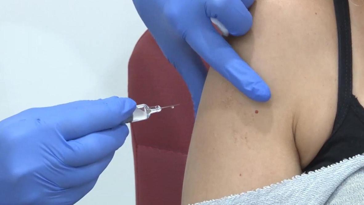 Turkey: Volunteers take part in testing China's COVID vaccine in Istanbul