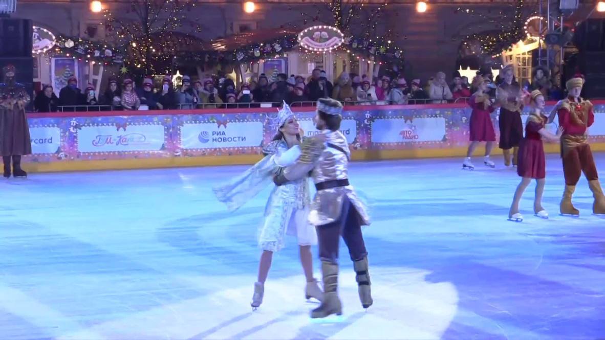 Ice rink opens in Moscow's Red Square spreading holiday cheer