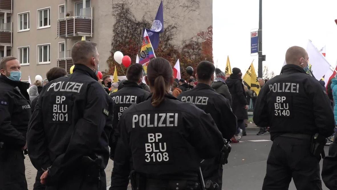 Germany: United in denial - COVID sceptics hold joint protest at German-Polish border