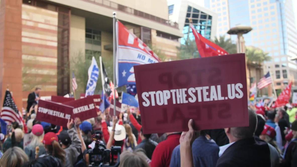 USA: Trump supporters in 'Stop the Steal' Phoenix rally as Arizona certifies Biden's win