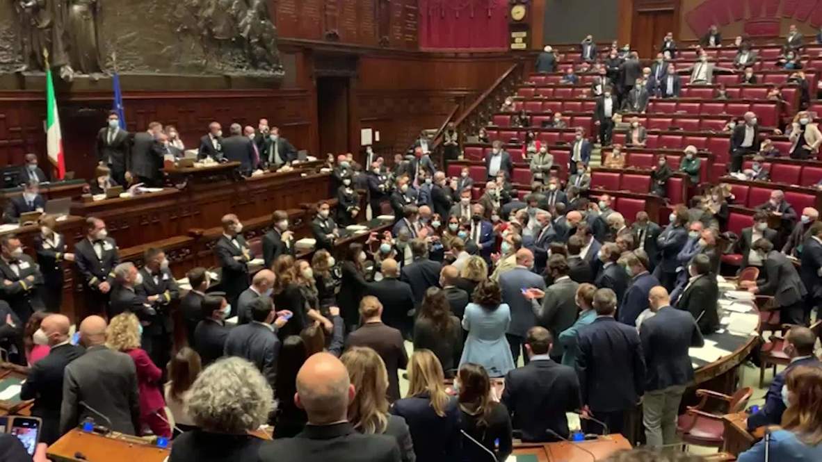 Italy: Centre-right deputies occupy the Chamber to protest against new COVID restrictions