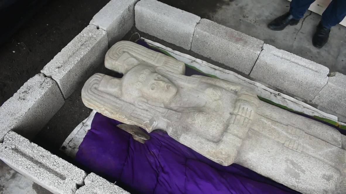 Mexico: Farmers find unique pre-Hispanic female sculpture in Veracruz