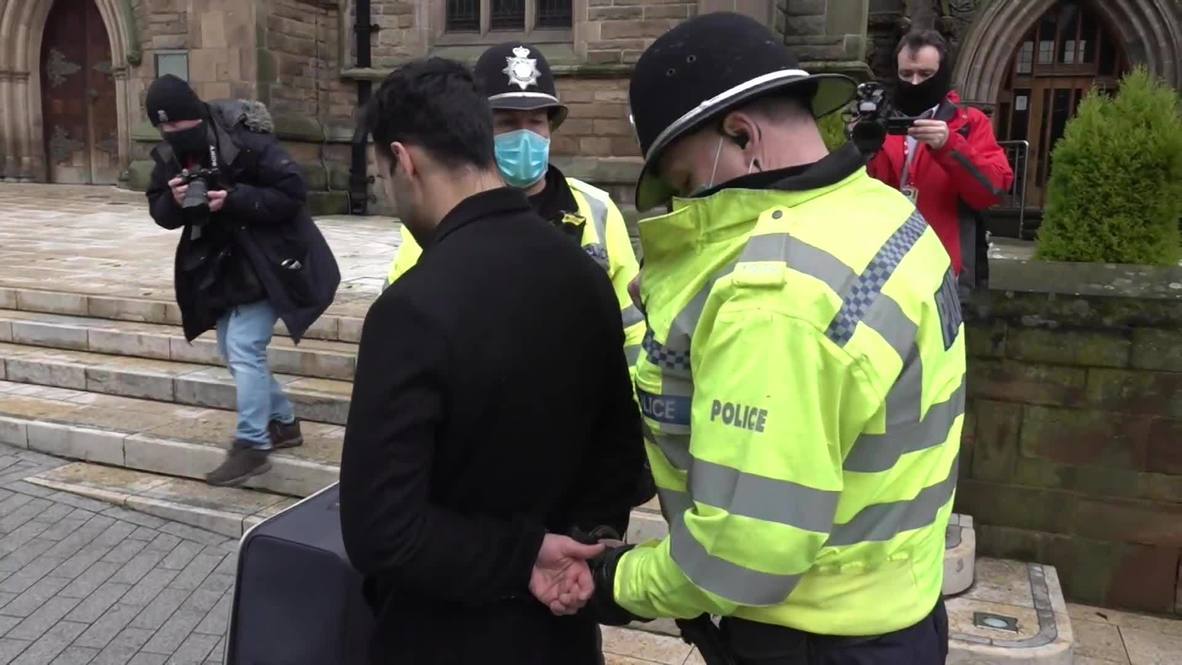 Reino Unido: Policía detiene a manifestantes contra las restricciones por covid-19 en Birmingham