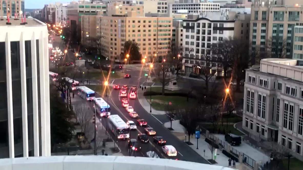 EE.UU.: Policías de NY refuerzan la seguridad en Washington D.C. antes de la inauguración de Biden