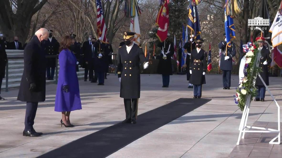 EE.UU.: Biden y Harris realizan ofrenda floral en el Cementerio Nacional de Arlington