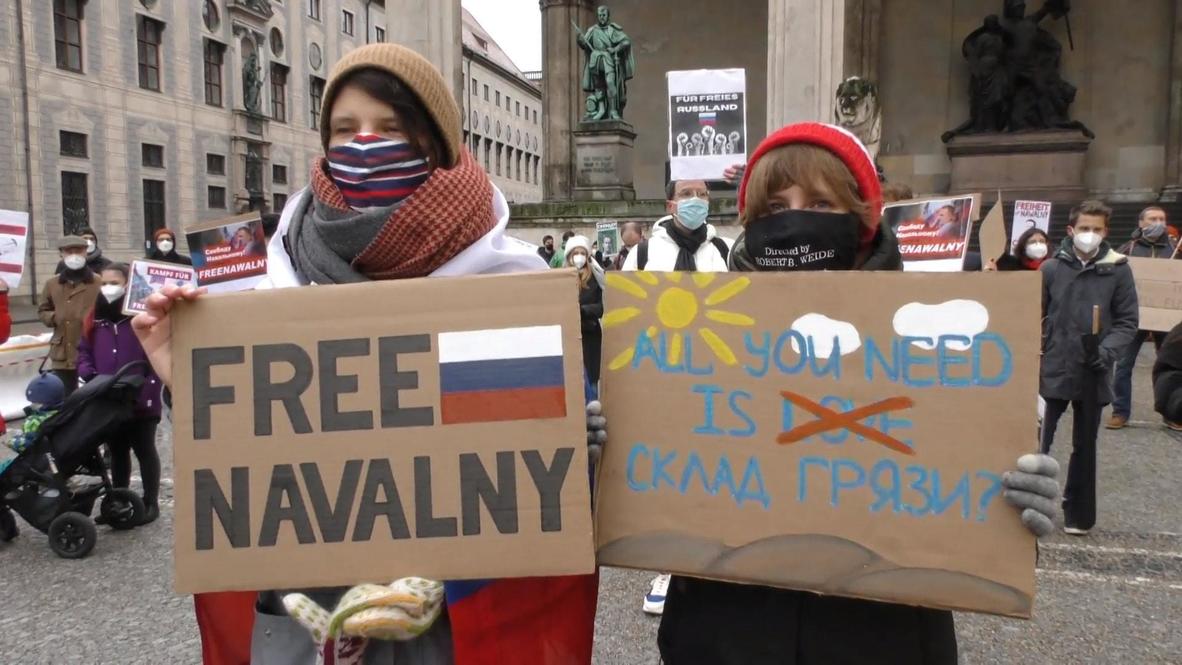 Germany: Protesters demand release of Navalny at Munich rally