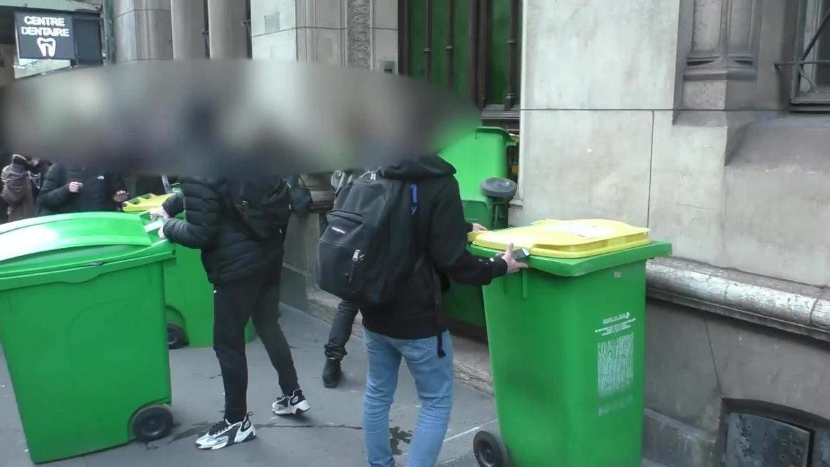 Francia: Policía y estudiantes se enfrentan fuera de una escuela secundaria en París