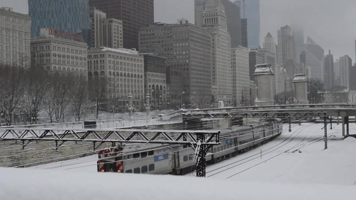 USA: Largest snowfall in 2 years blankets Chicago