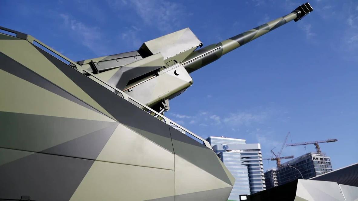 UAE: Next generation self-propelled howitzer makes global premiere at IDEX