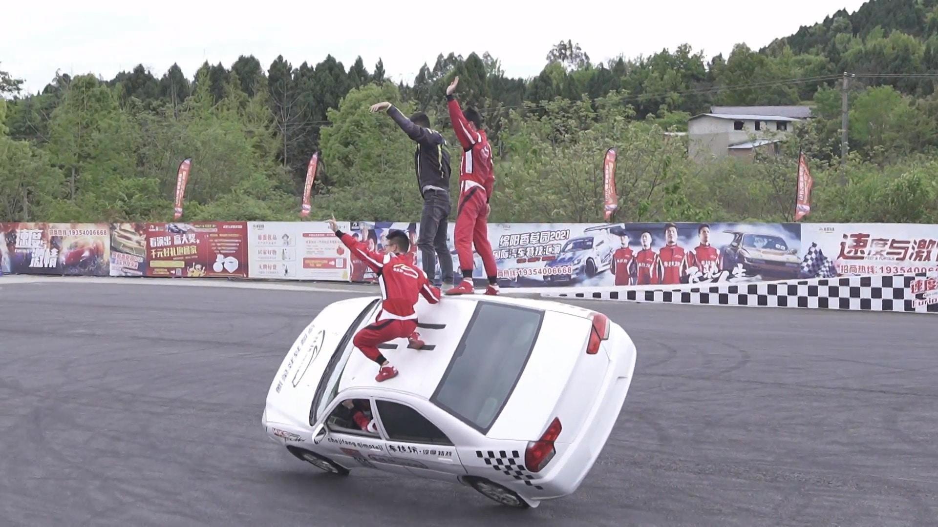 Eyepopping car stunts stun the crowds in southern China Video Ruptly