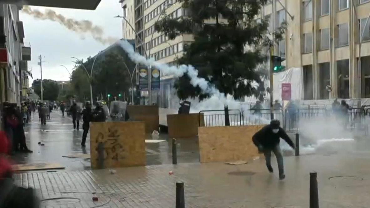 Colombia Tear gas flies during confrontations on eighth day of