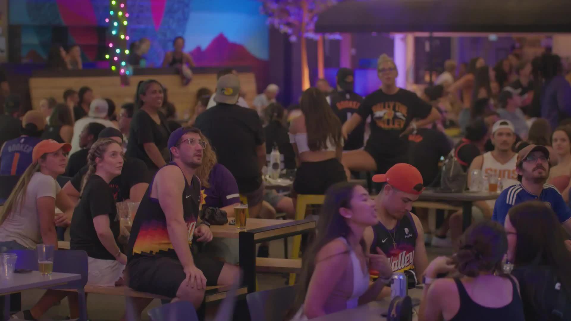 USA 'Suns in 4!' Fans celebrate as Phoenix Suns beat Bucks in Game 2