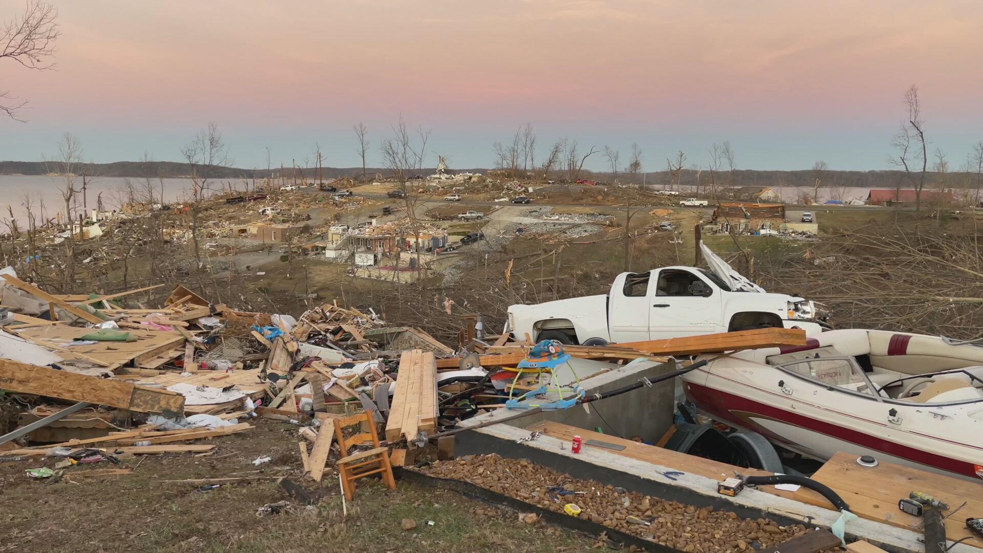 USA Kentucky tornado survivors return to Cambridge Shores to pick up belongings amid rubble