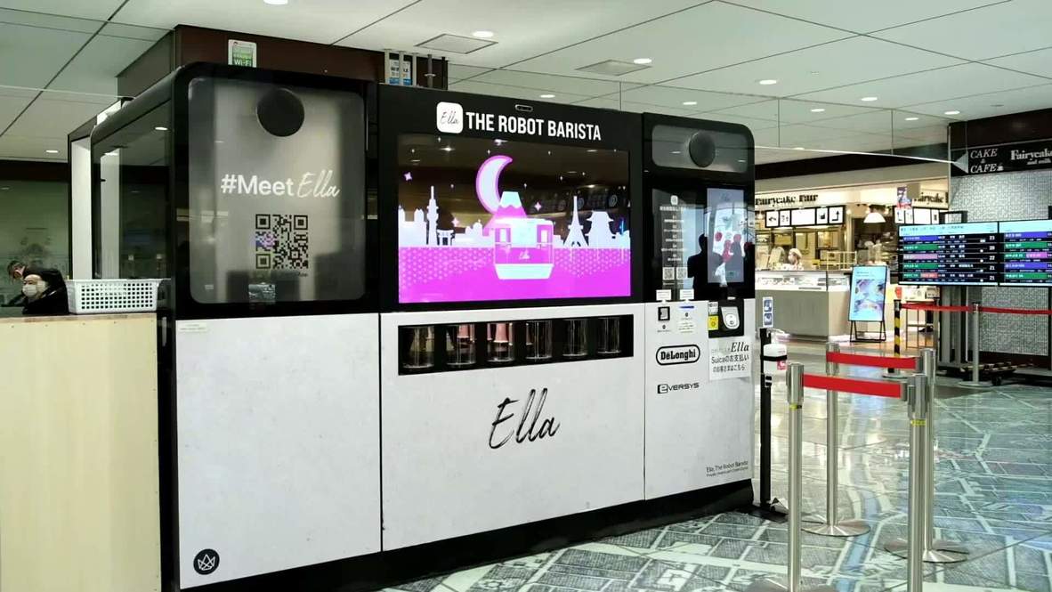 Robot barista serves Tokyo commuters 