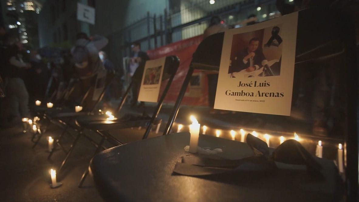Mexico: Dozens protest journalist killings in Mexico City