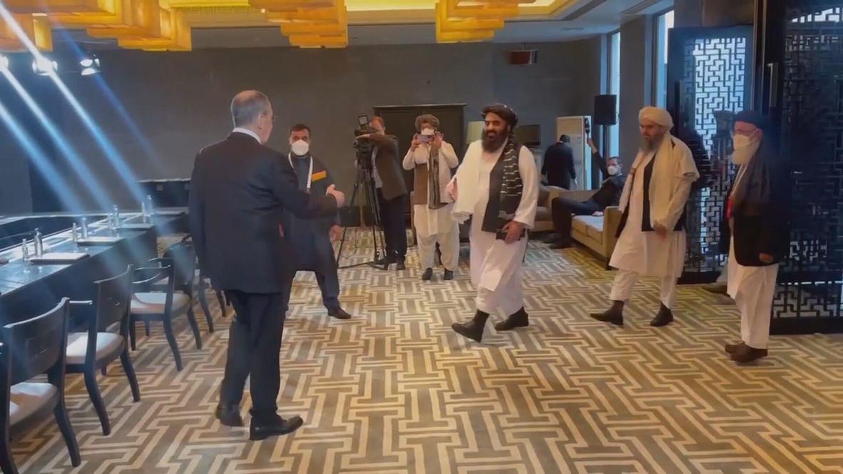 الصين: لافروف يستقل وفد الخارجية الأفغانية قبل انطلاق المحادثات في تونشي