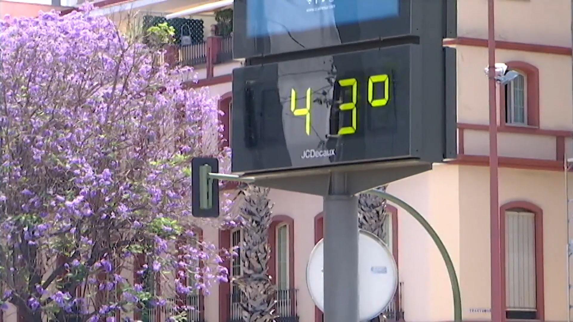 Spain Heatwave hits Seville as temperatures reach highest in May Video Ruptly
