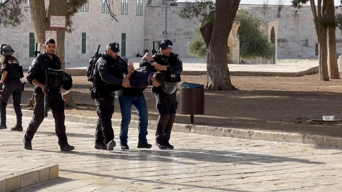 East Jerusalem: Unrest erupts around Al-Aqsa mosque as Israelis flock to mark Jewish New Year