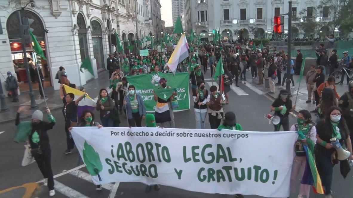 Peru: Hundreds of women march for accessible abortion in Lima