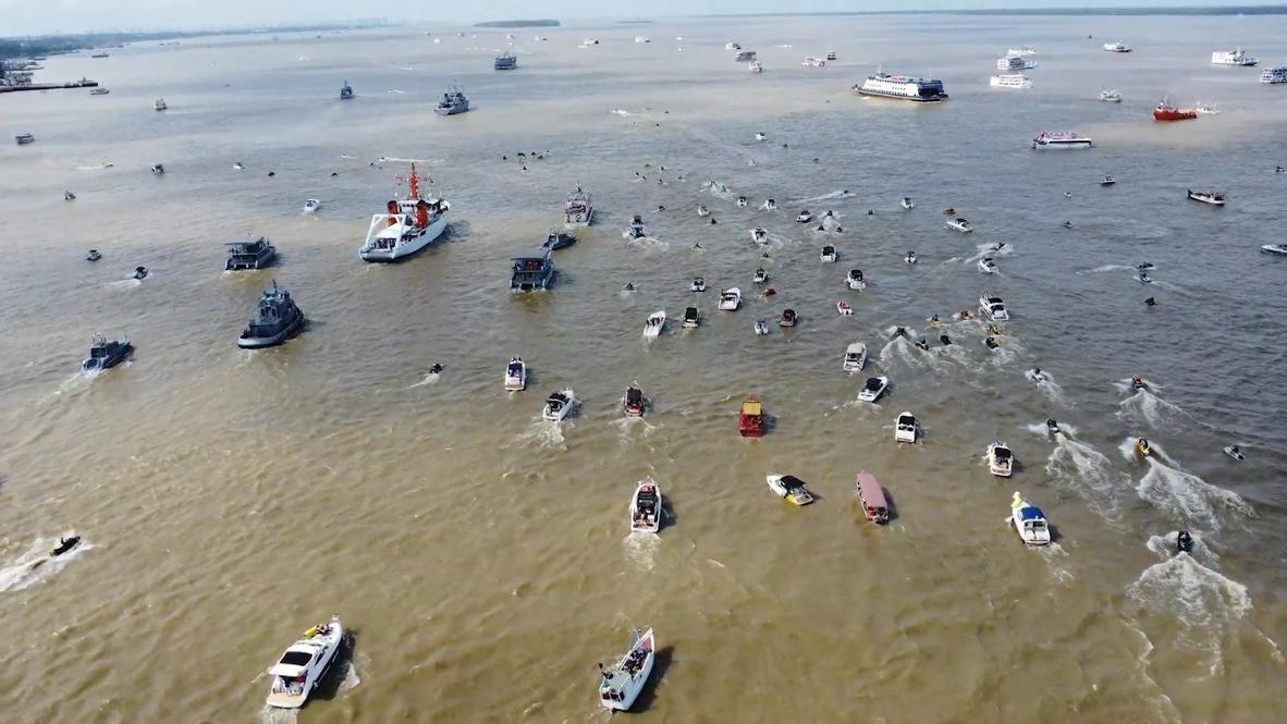 Brazil: Thousands of worshippers attend river procession by boats in Belem