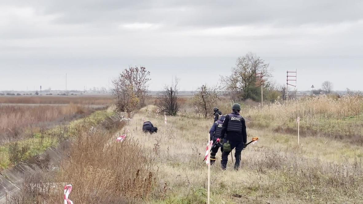 'There is still a lot of work to be done' - Ukrainian servicemen begin removing landmines in Kherson