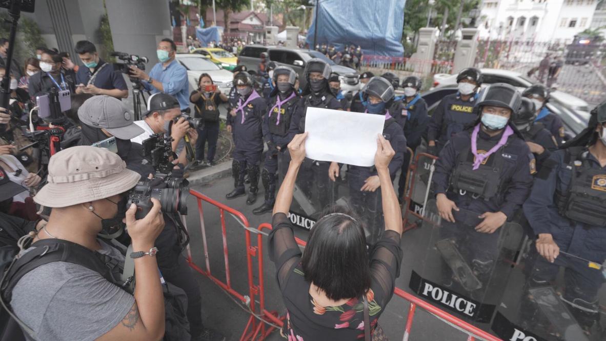 Thailand: Dozens protest police tactics following APEC summit clashes in Bangkok