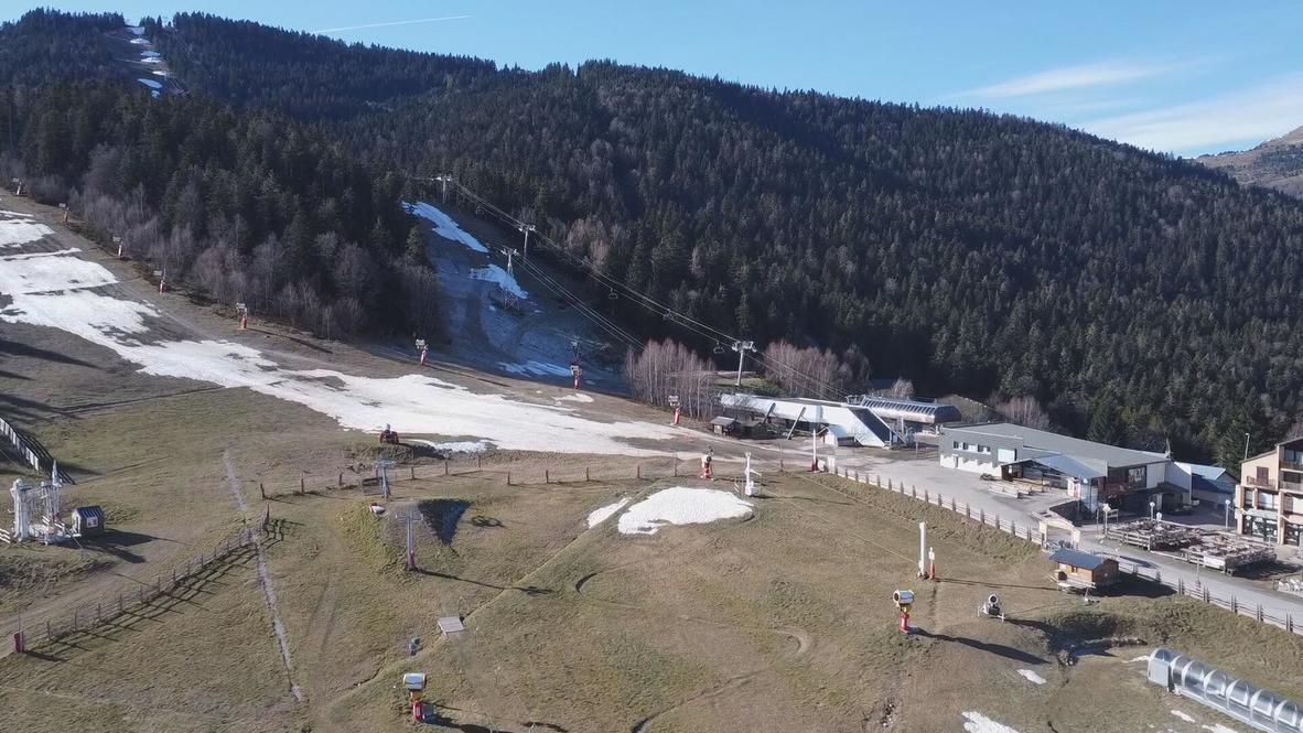 France: 'This year it's catastrophic' - Lack of snow makes ski resorts in Toulouse bear losses