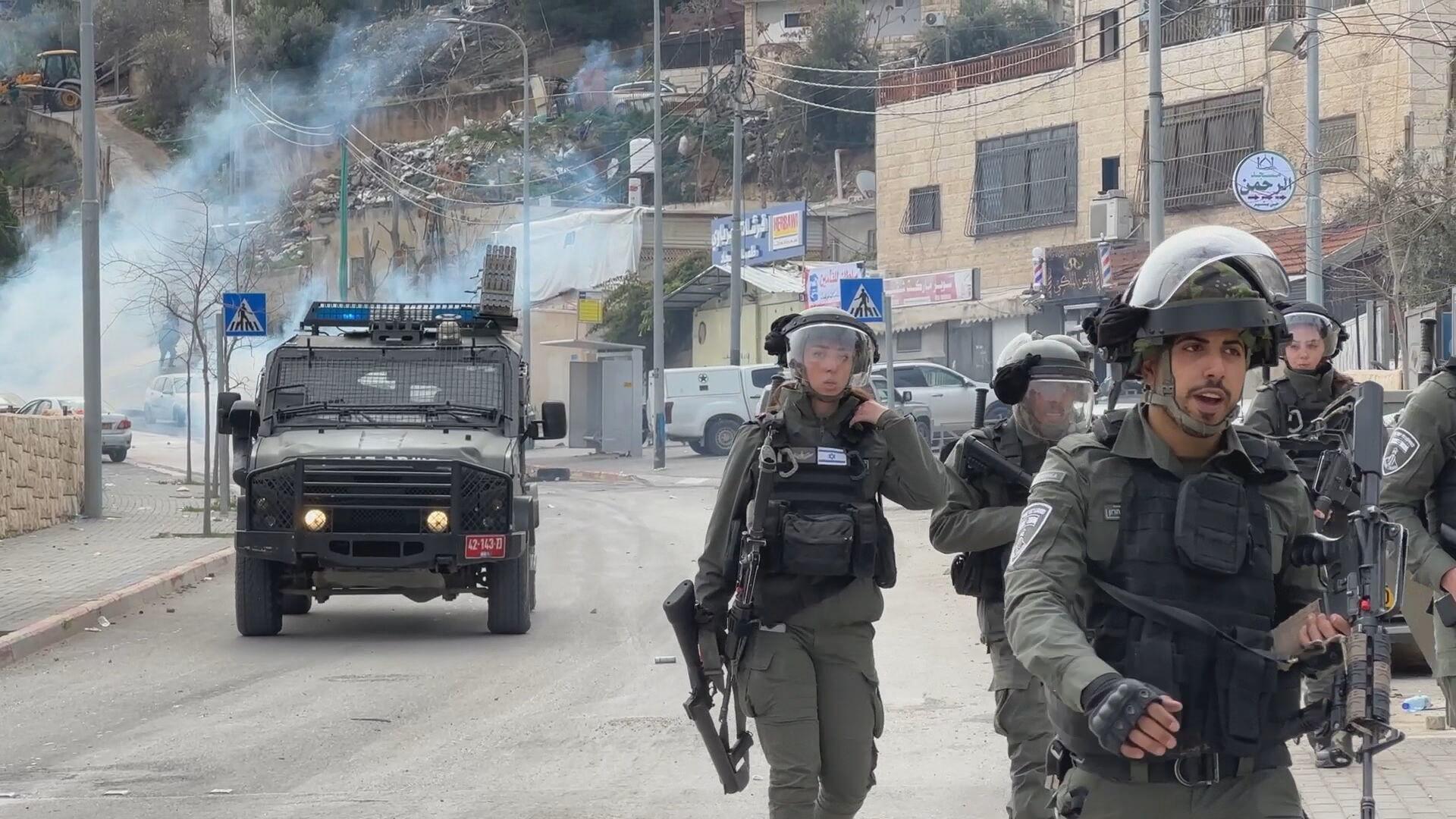 East Jerusalem 'Barbaric' Clashes erupt as Israeli forces demolish