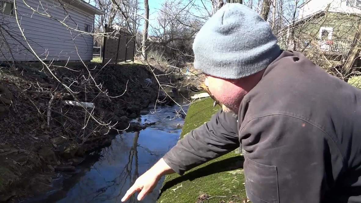 USA 'People will get sick from this' Water contamination fears grow in East Palestine after