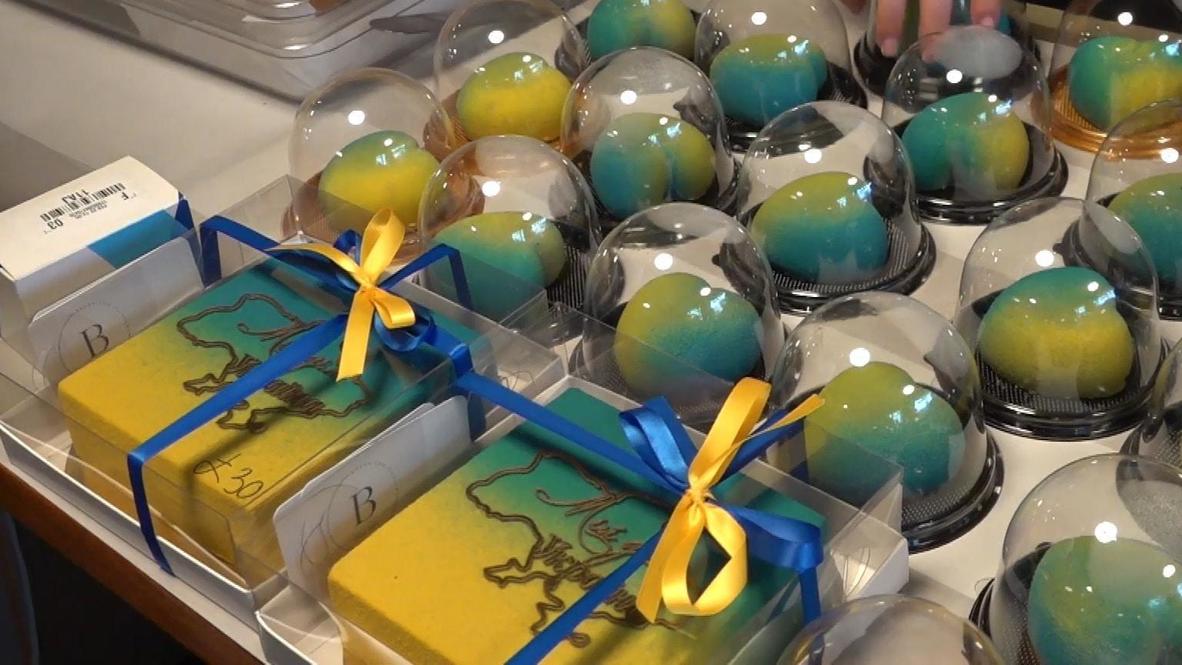 'Bake for Ukraine' Top London's pastry chefs raise funds at one of UK