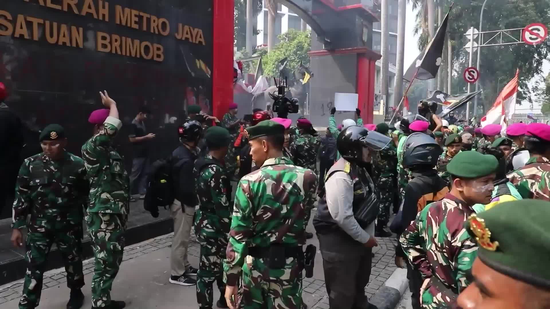 Outrage after police killing - Clashes erupt in Jakarta as death of delivery rider sparks nationwide protests